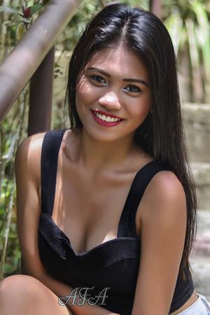 Philippines women